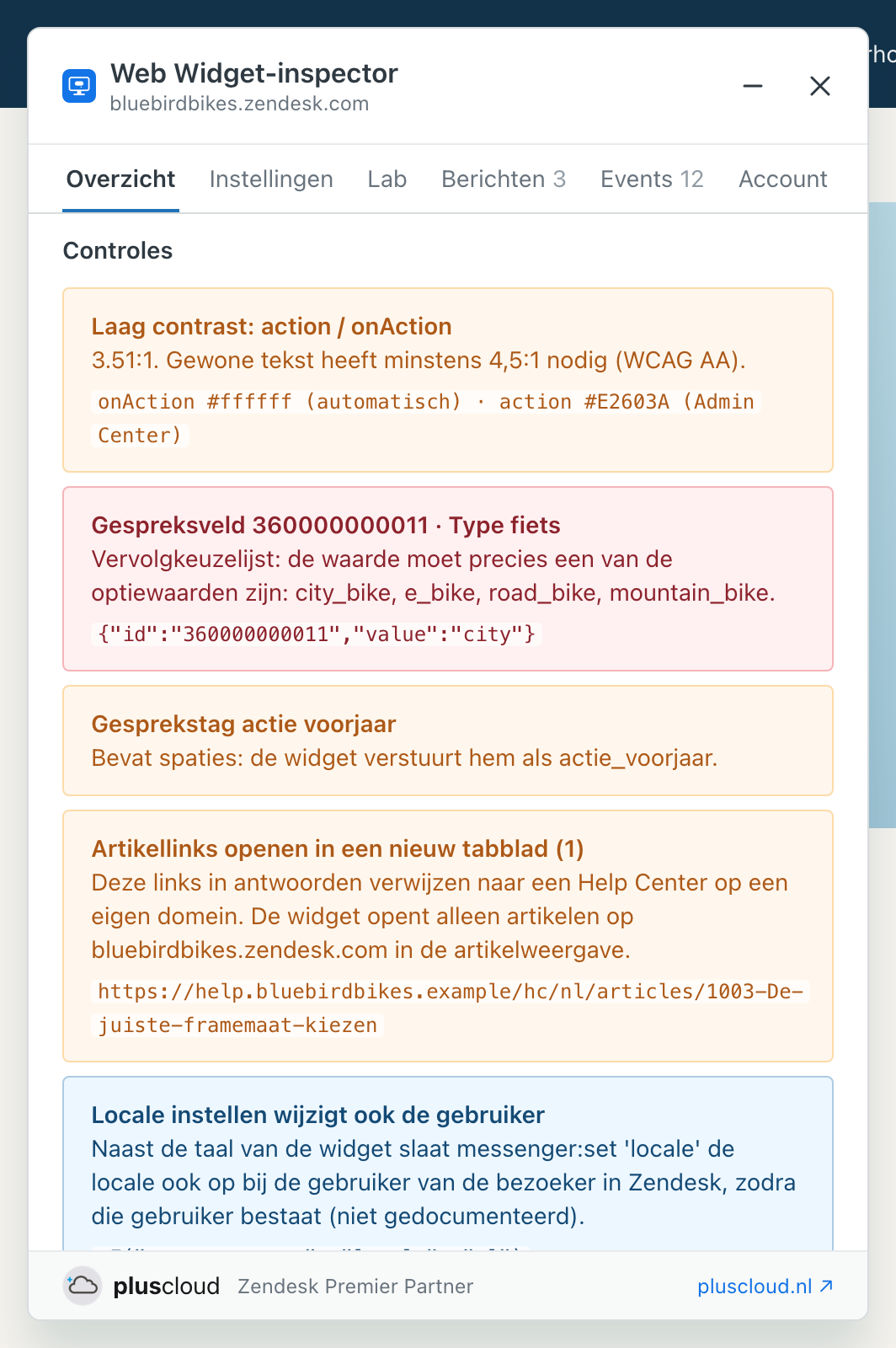 In het voorbeeld de Controles op het tabblad Overzicht van de Web Widget-inspector voor de fictieve fietsenwinkel Bluebird Bikes, bluebirdbikes.zendesk.com. Laag contrast voor action en onAction, 3.51:1. Een fout voor gespreksveld 360000000011, Type fiets: bij een vervolgkeuzelijst moet de waarde een van de optiewaarden zijn, met de aanroep die city stuurde. Artikellinks openen in een nieuw tabblad, met een link naar help.bluebirdbikes.example. Een melding dat het instellen van de locale ook de gebruiker wijzigt.